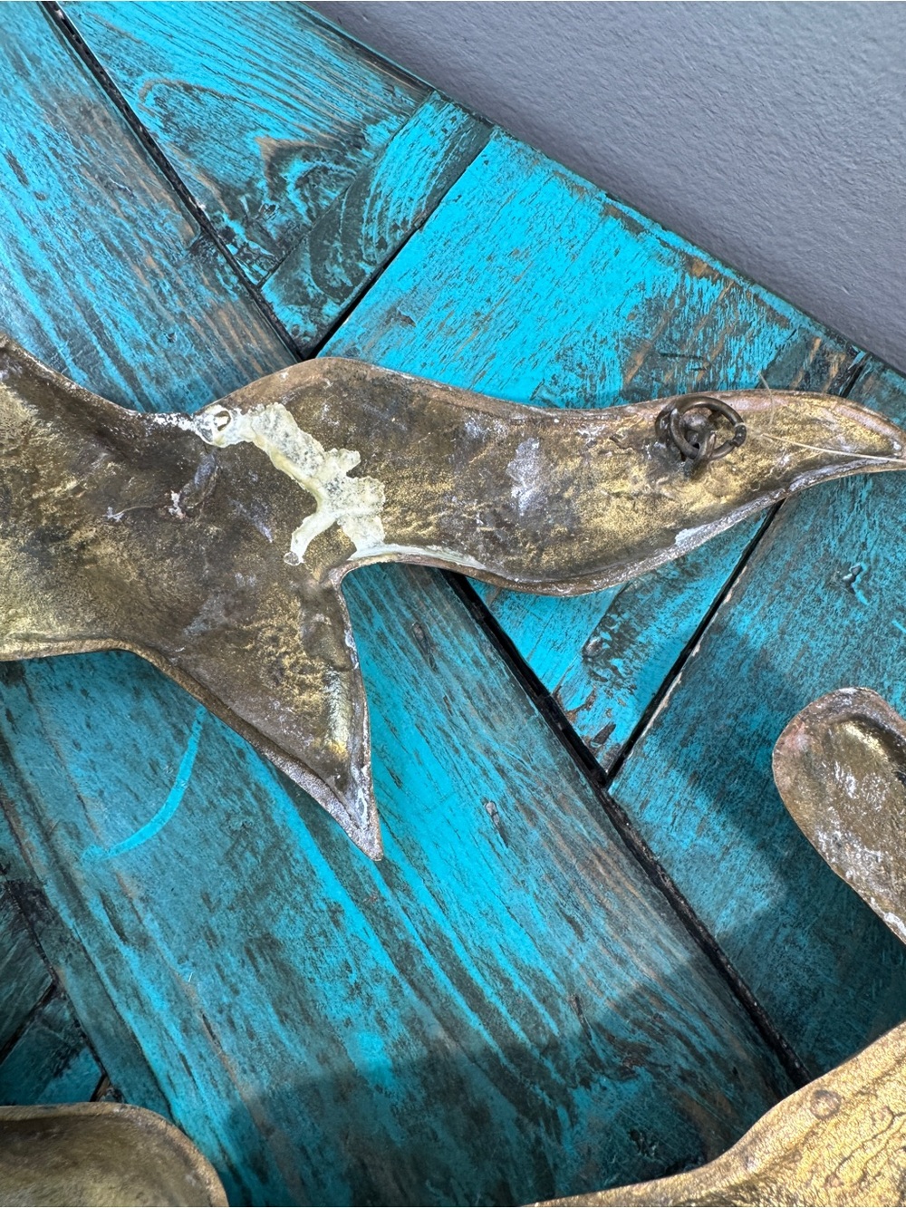 Vintage Mid Century Modern Brass Seagulls in Flight Wall Hanging 24" x 9" - Picture 14 of 16